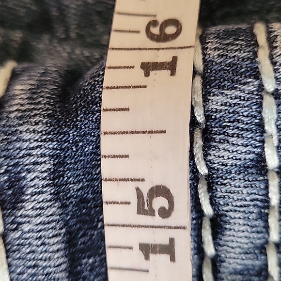 Jeans - Picture 10 of 14